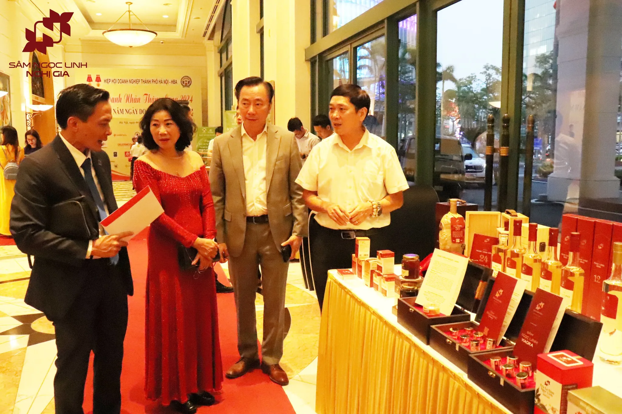 Sâm Ngọc Linh Nghị Gia Là Nhà Tài Trợ Kim Cương Gala Kỷ Niệm 20 Năm Ngày Doanh Nhân Việt Nam-ảnh 6