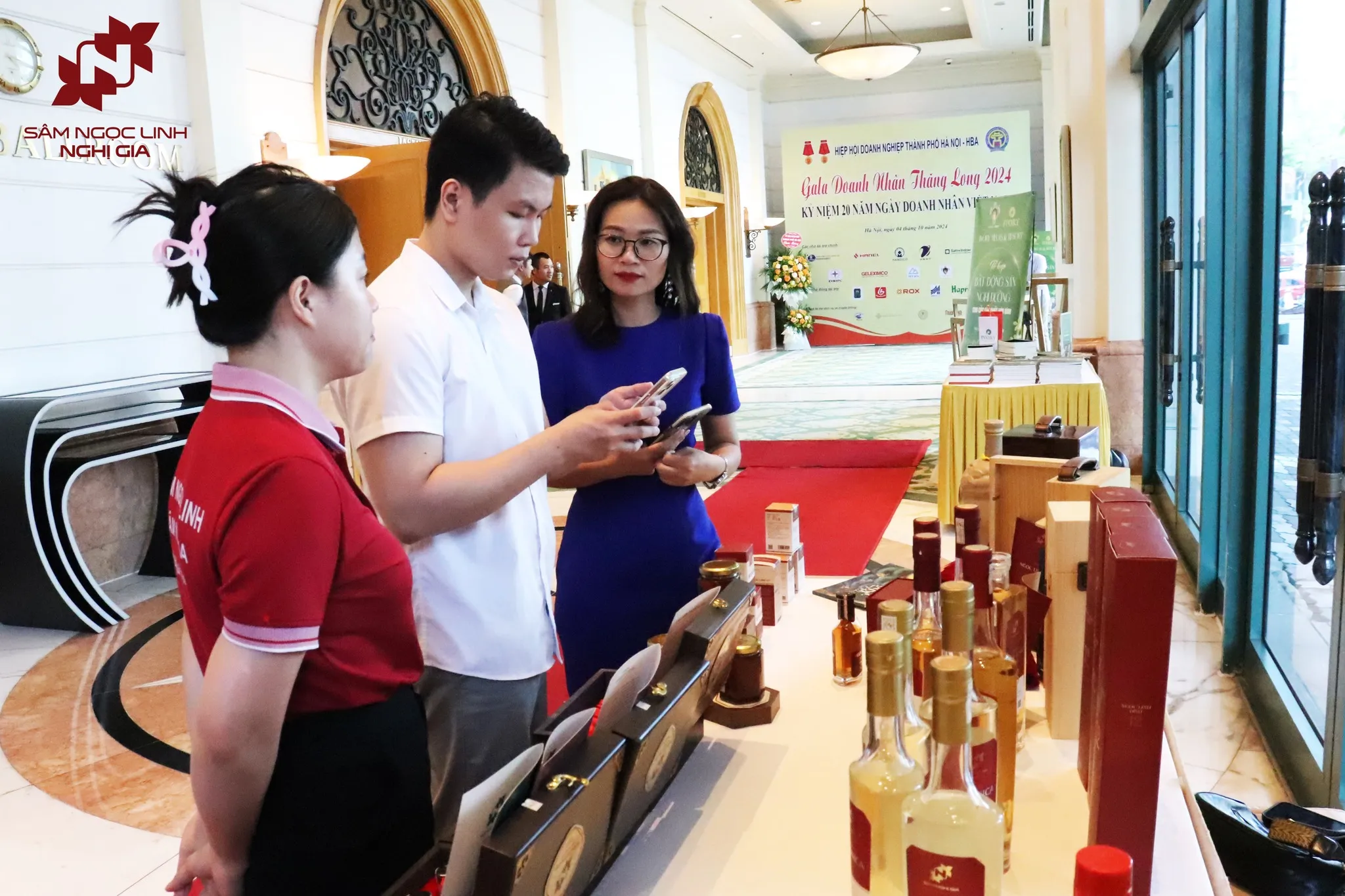 Sâm Ngọc Linh Nghị Gia Là Nhà Tài Trợ Kim Cương Gala Kỷ Niệm 20 Năm Ngày Doanh Nhân Việt Nam-ảnh 7
