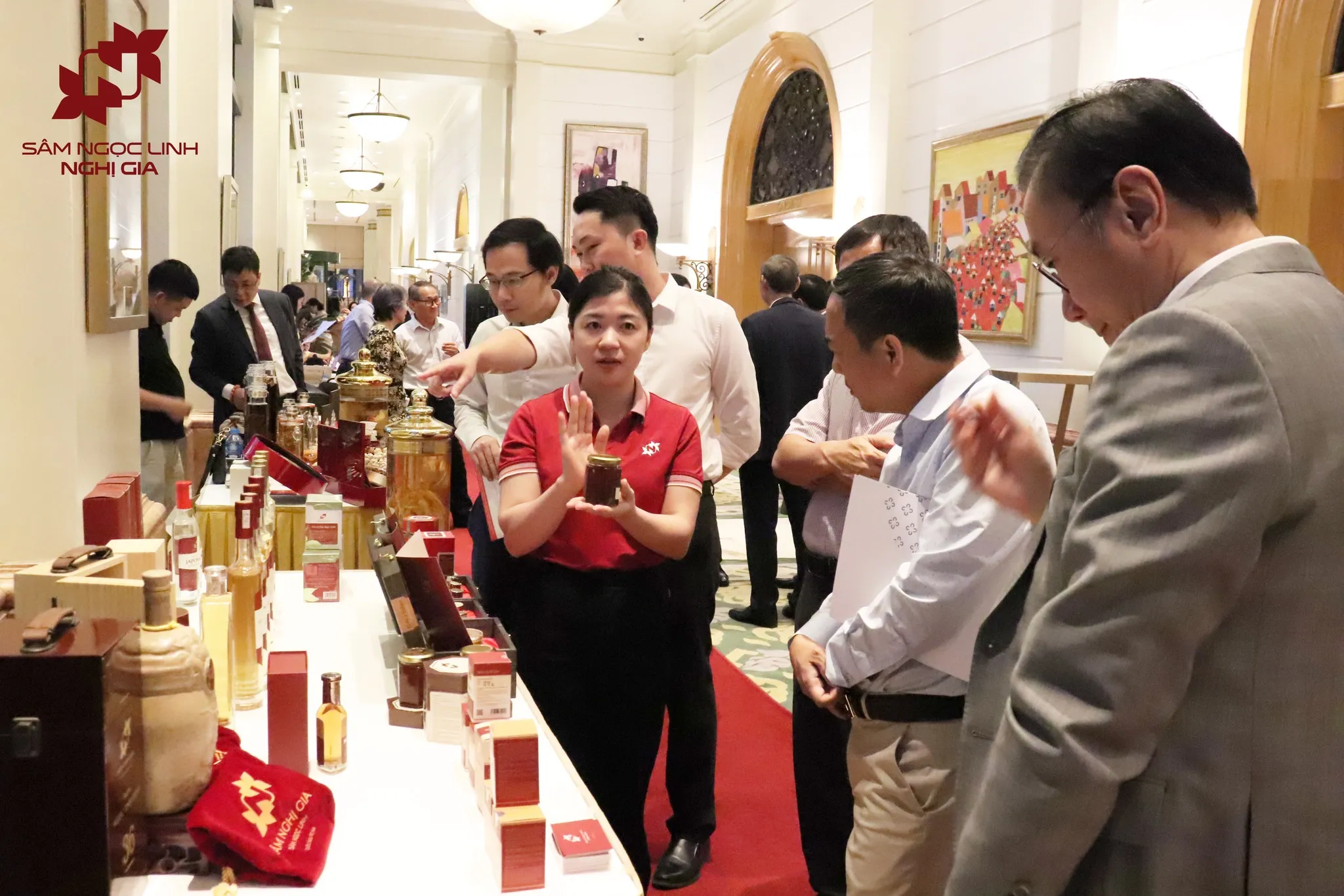 Sâm Ngọc Linh Nghị Gia Là Nhà Tài Trợ Kim Cương Gala Kỷ Niệm 20 Năm Ngày Doanh Nhân Việt Nam-ảnh 8