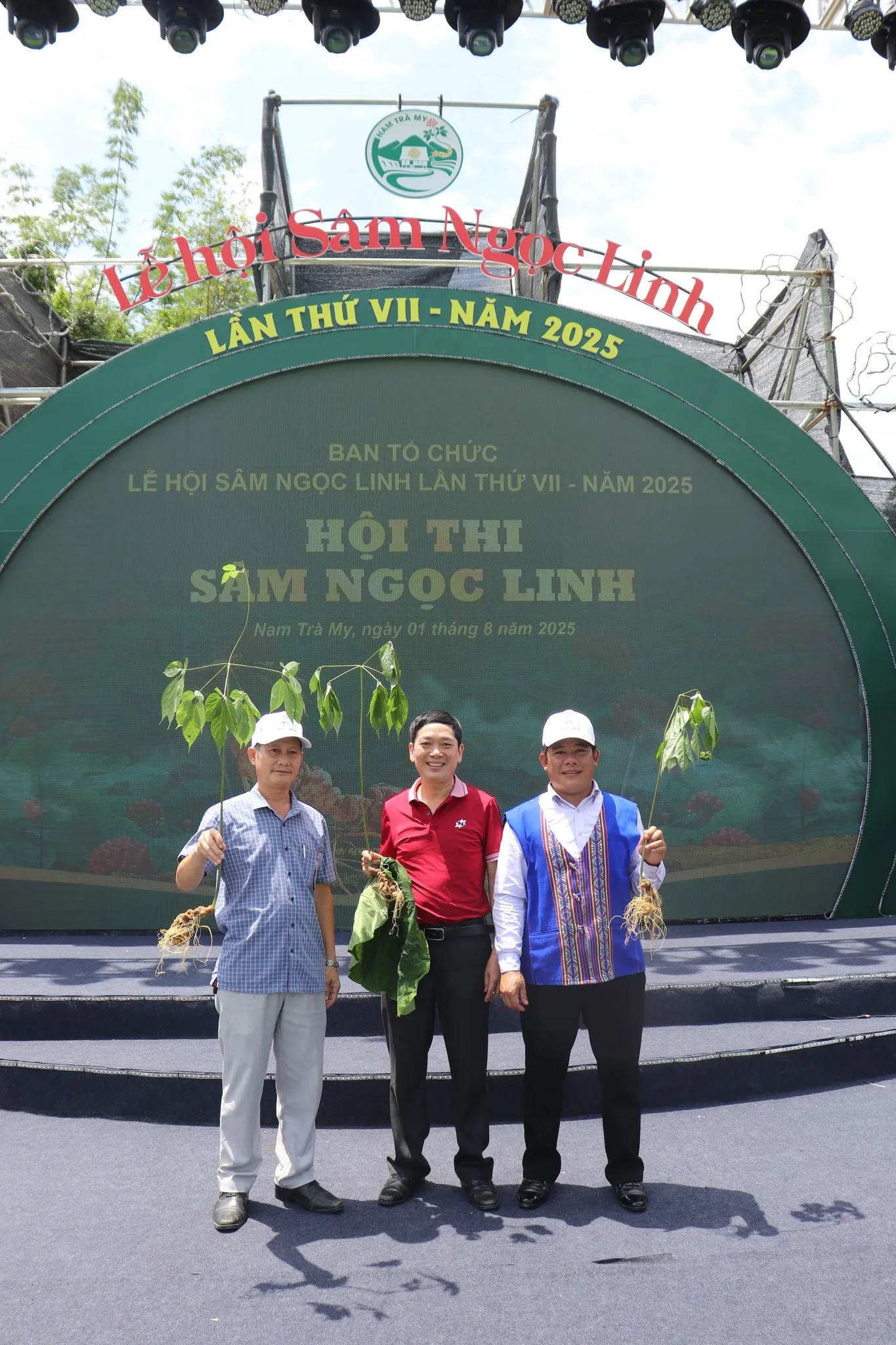 Sâm Ngọc Linh Nghị Gia Tham Dự Lễ Hội Sâm Ngọc Linh 2025 Ảnh 1